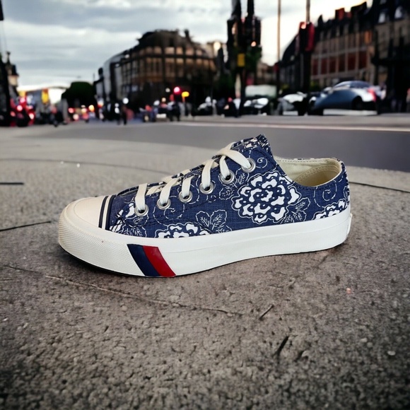 Pro Keds Blue Floral Canvas Sneaker Mens 5M 6M | Womens 7M 8M - Picture 2 of 16